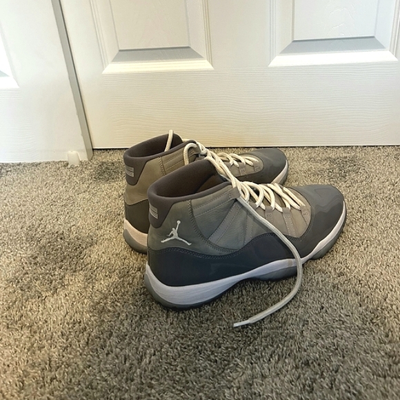 Air Jordan 11 Retro 'Cool Grey' 2021 - Picture 3 of 8